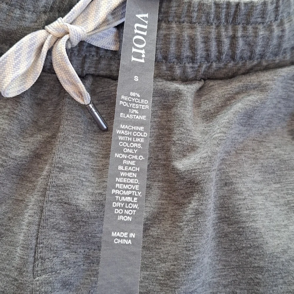 NWOT Vuori Mens Sunday‎ Rise & Shine Athletic Jogger Pants Heather Green SM
